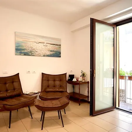 2 Bedroom On The Apartment Como