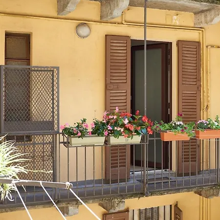 Apartment 2 Bedroom On The *
