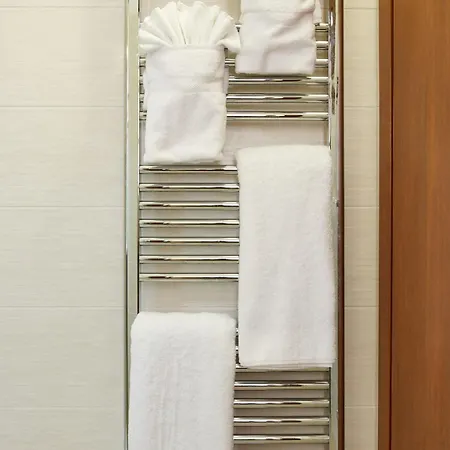 2 Bedroom On The Apartment