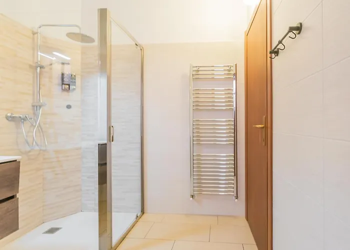 2 Bedroom On The Апартаменты
